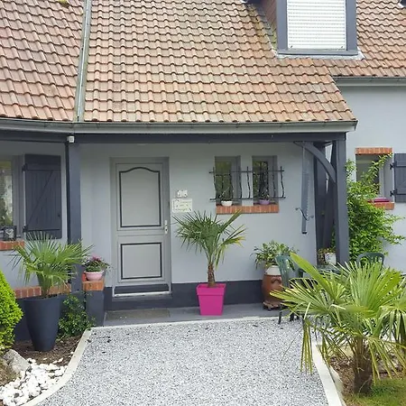 Les Mesanges Bed & Breakfast