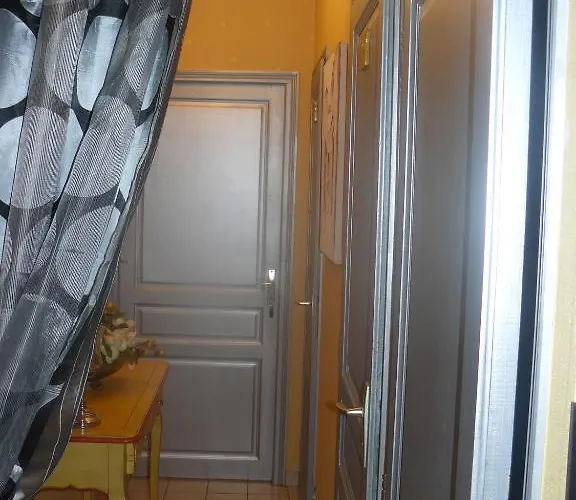 Couette-café Les Mésanges 3*